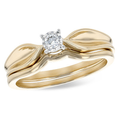 Minimalist Wave Wedding Set in 14 Karat Yellow Gold