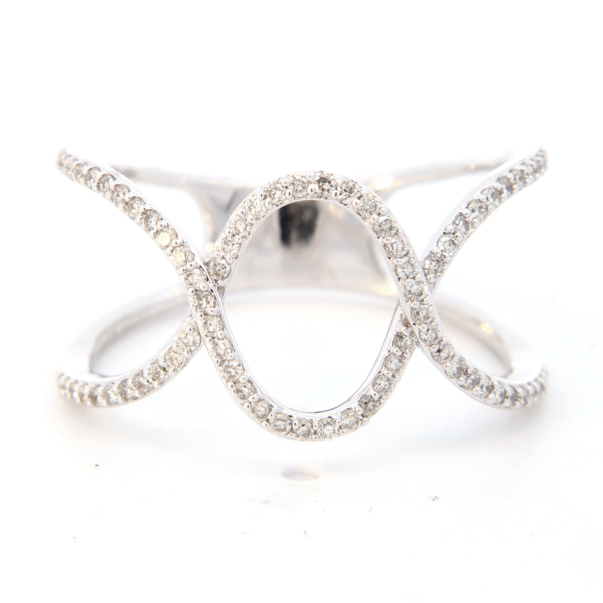 1/4cttw Modern Fashion Fashion Ring in 14 Karat White Gold