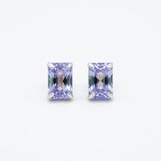 Tanzanites Classic Stud Earrings in 14 Karat White Gold