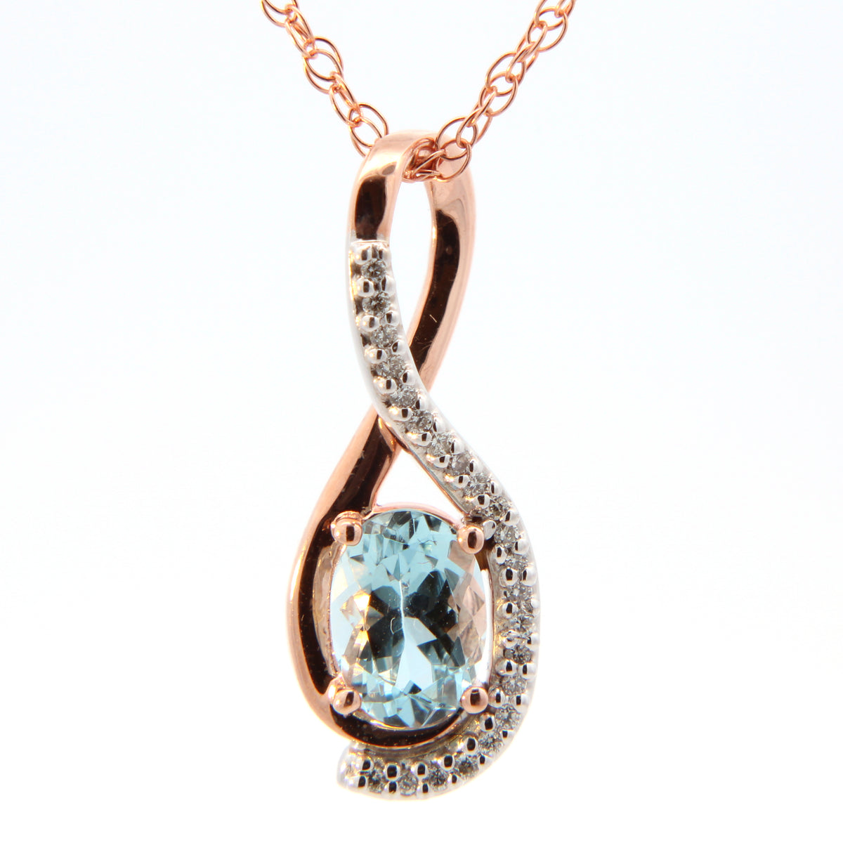 Aquamarine Pendant in 14 Karat Rosé Gold
