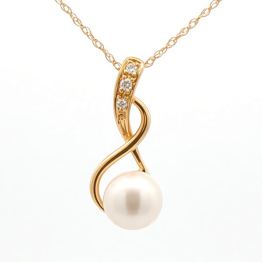 Pearl Statement Pendant in 14 Karat Yellow Gold