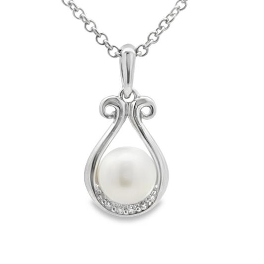 Pearl Dangle Pendant