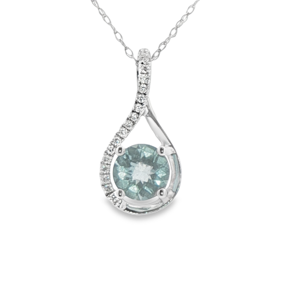 Aquamarine Pendant in 14 Karat White Gold