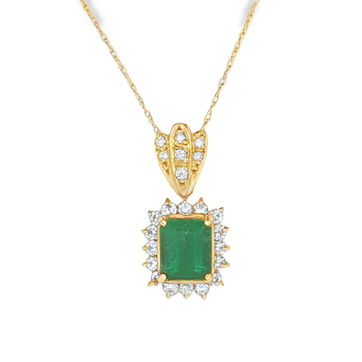 Emerald Vintage Inspired Pendant in 18 Karat Yellow Gold
