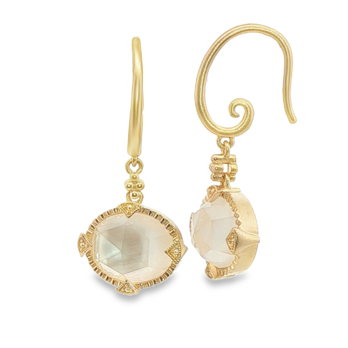 Mother Of Pearls Vintage Inspired Vintage Inspired Earrings in 14 Karat Yellow Gold