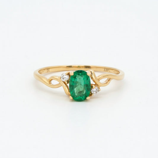 Emerald Classic Woven Ring in 14 Karat Yellow Gold