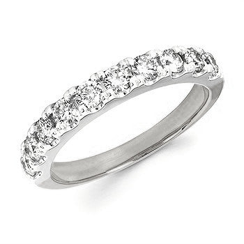 0.75cttw Diamond Fishtail Anniversary Ring