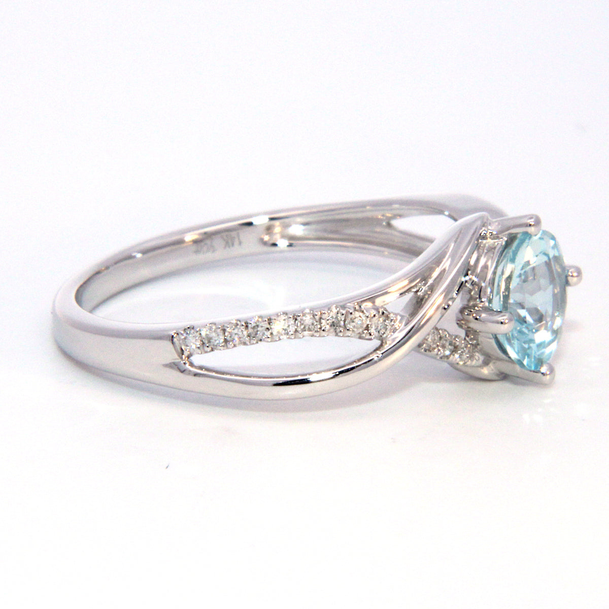 round Aquamarine Woven Ring