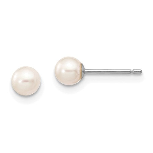 Round Pearls Stud Earrings